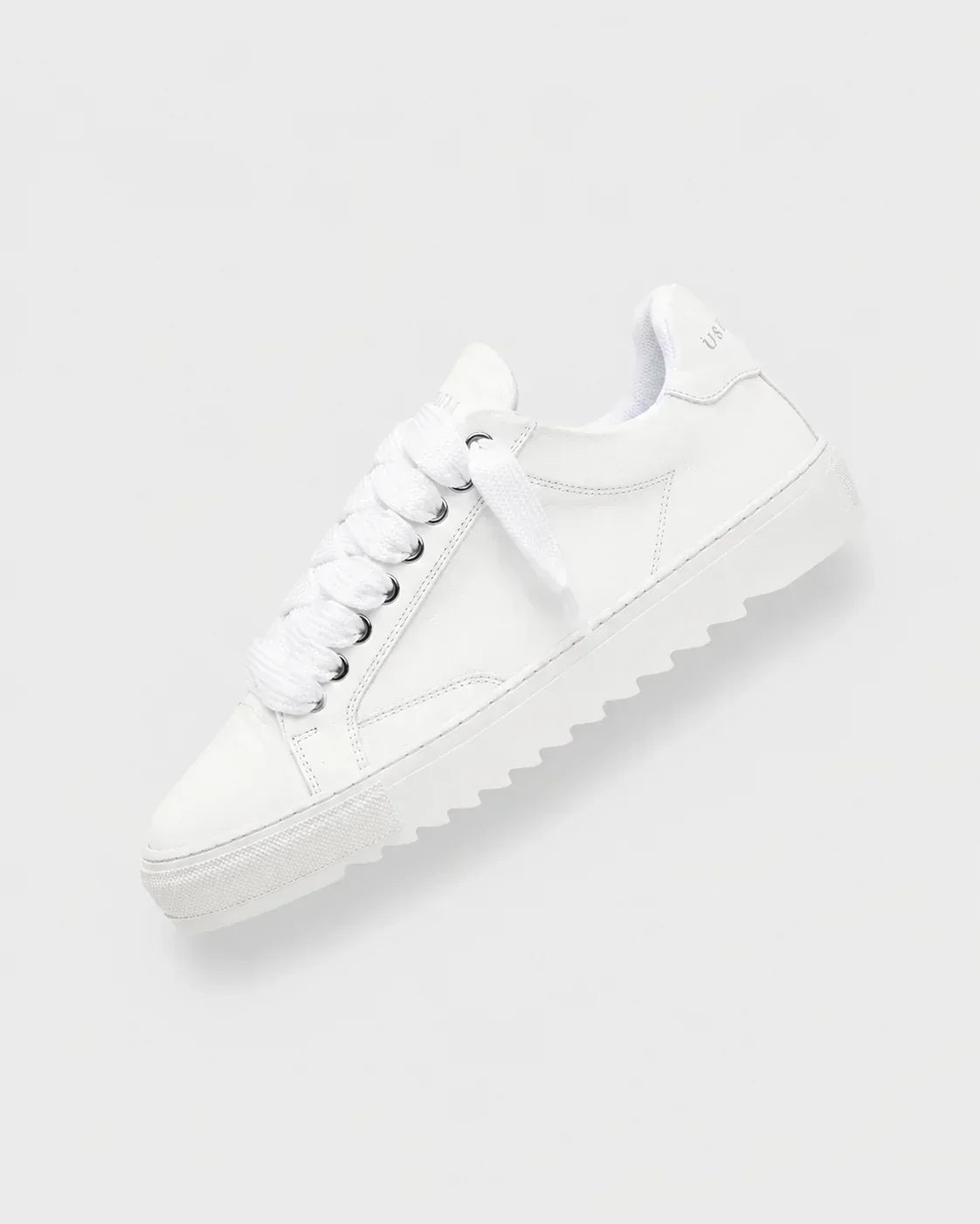 NUM SNEAKER