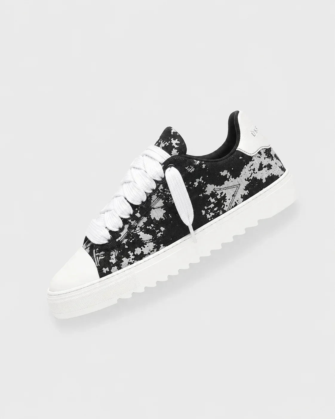 NUM SNEAKER